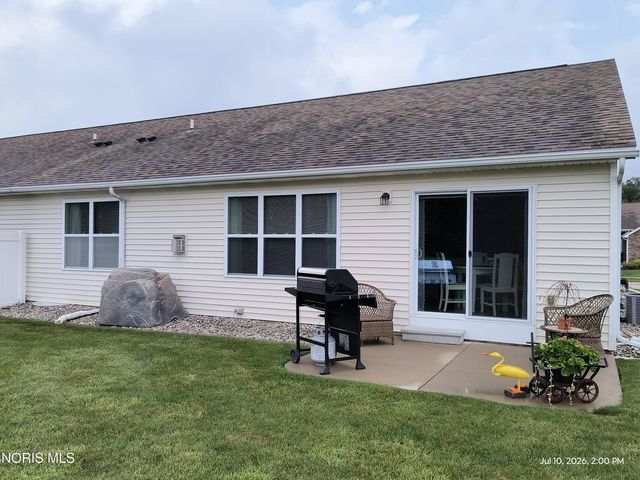 8408 Birchwood Lane, Northwood, OH 43619