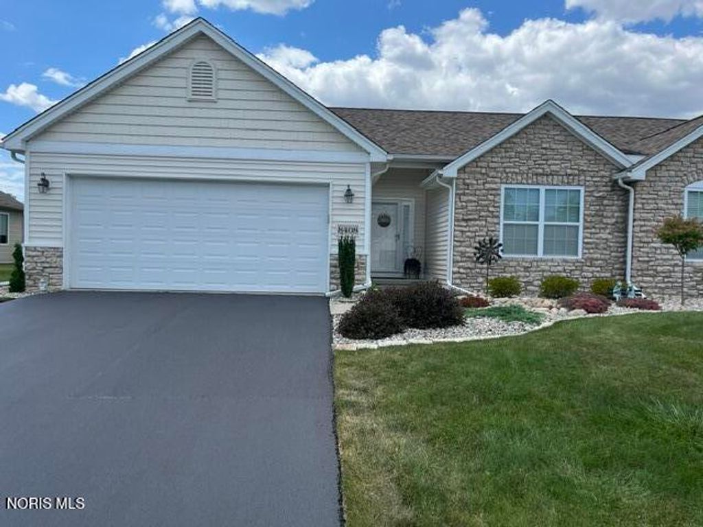 8408 Birchwood Lane, Northwood, OH 43619