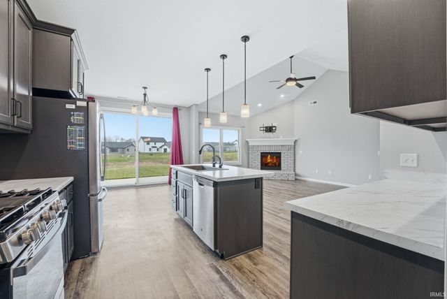 17304 Hummelsone Run, Huntertown, IN 46748