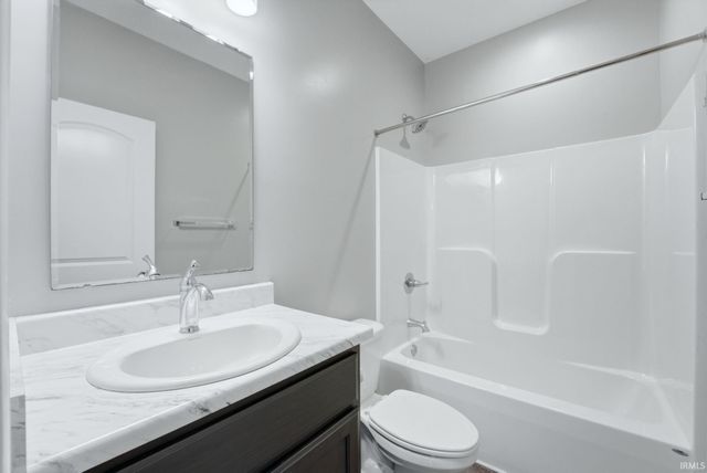 17304 Hummelsone Run, Huntertown, IN 46748