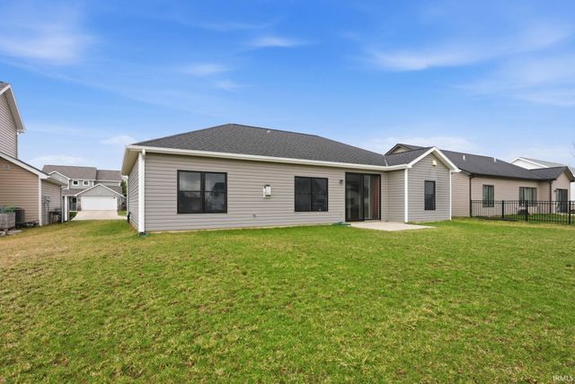 17304 Hummelsone Run, Huntertown, IN 46748