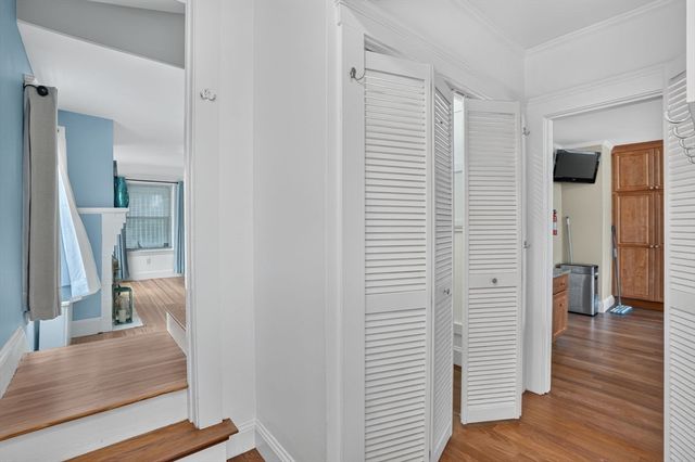 100 Whitin Ave, Revere, MA 02151