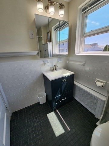 100 Whitin Ave, Revere, MA 02151