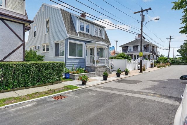 100 Whitin Ave, Revere, MA 02151