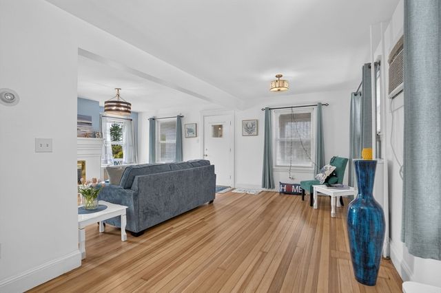 100 Whitin Ave, Revere, MA 02151