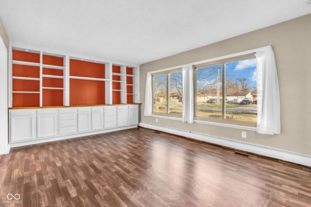 4363 W Compton Drive, Edinburgh, IN 46124