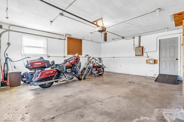 4363 W Compton Drive, Edinburgh, IN 46124