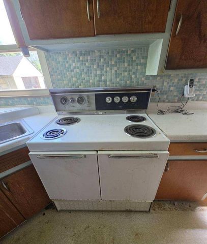 584 Chestershire Road, Columbus, OH 43204