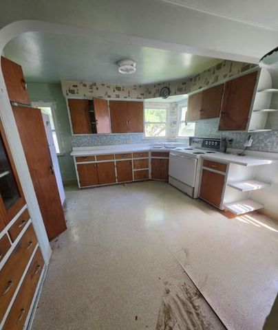 584 Chestershire Road, Columbus, OH 43204