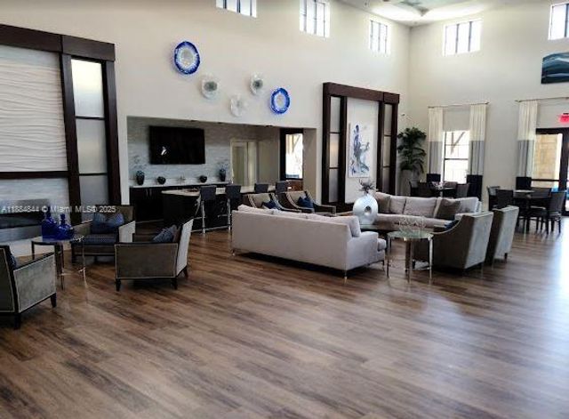 9252 SW 171st Ct 1, Miami, FL 33196