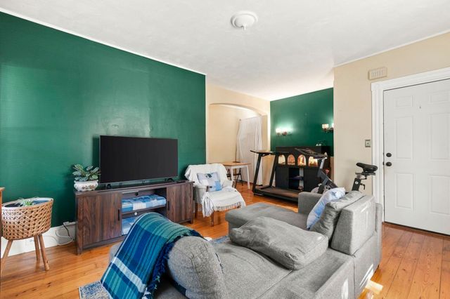 29 Chapman St 1, Canton, MA 02121