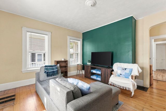 29 Chapman St 1, Canton, MA 02121