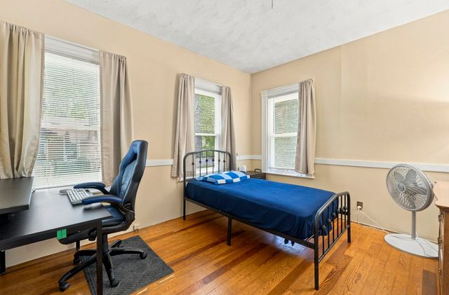 29 Chapman St 1, Canton, MA 02121