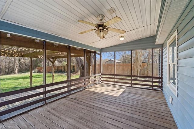 126 Maple Lane, King, NC 27021