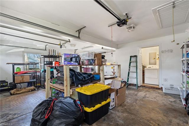 126 Maple Lane, King, NC 27021