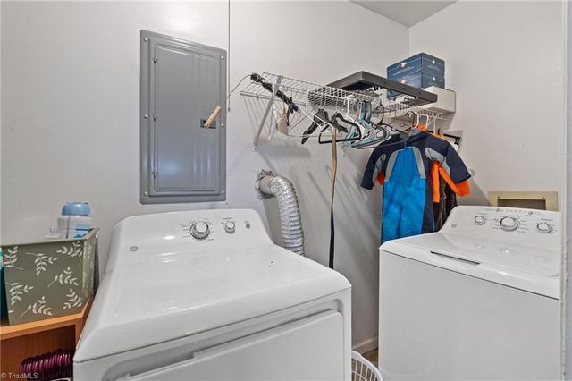 126 Maple Lane, King, NC 27021