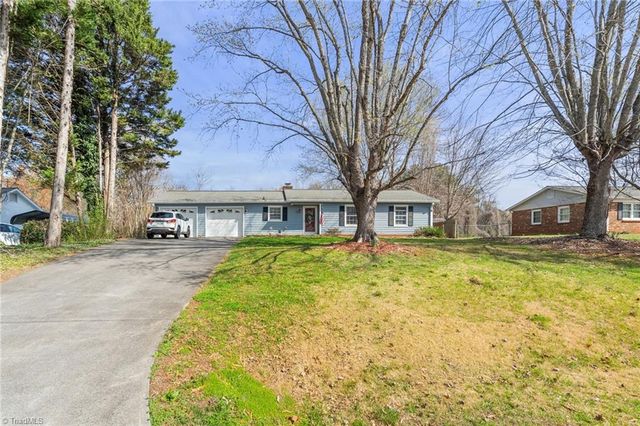 126 Maple Lane, King, NC 27021