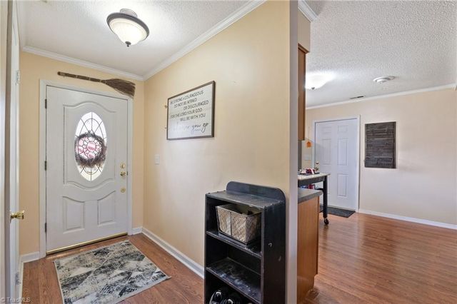 126 Maple Lane, King, NC 27021