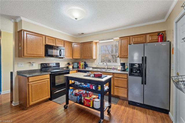 126 Maple Lane, King, NC 27021