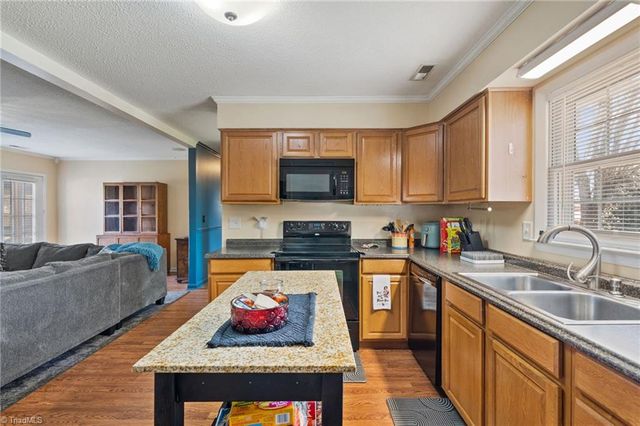 126 Maple Lane, King, NC 27021