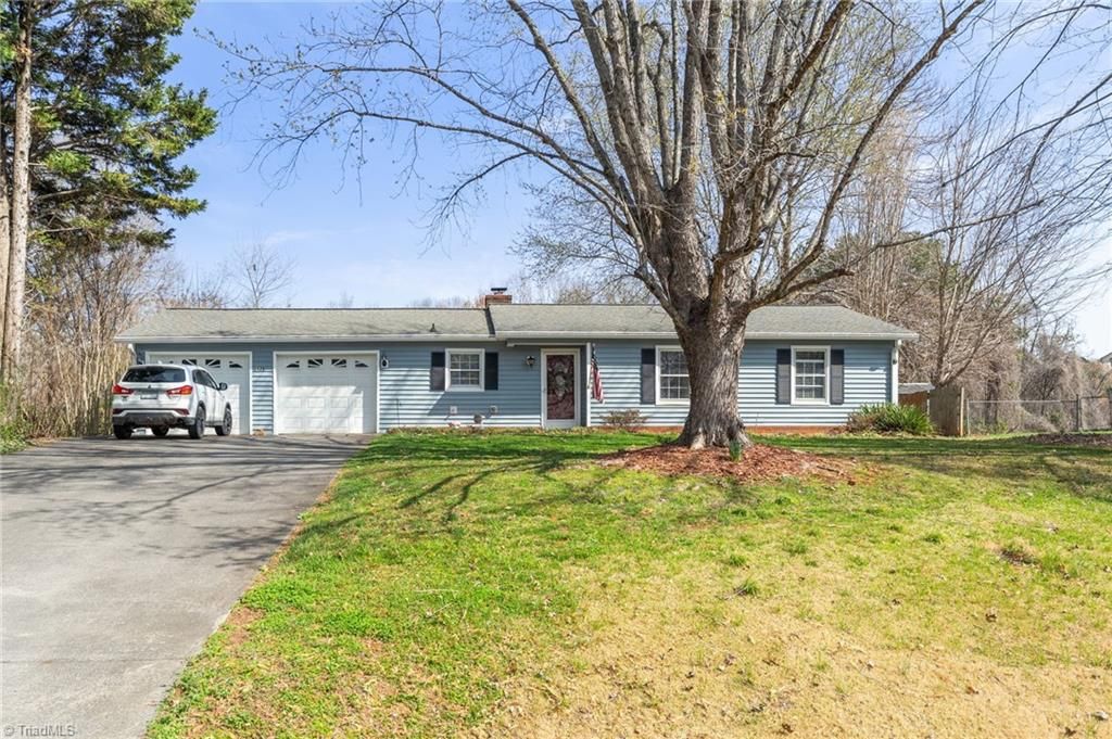 126 Maple Lane, King, NC 27021