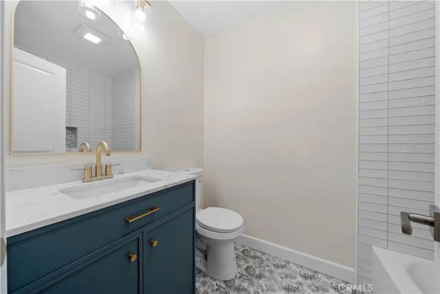 1712 Froude, San Diego, CA 92107