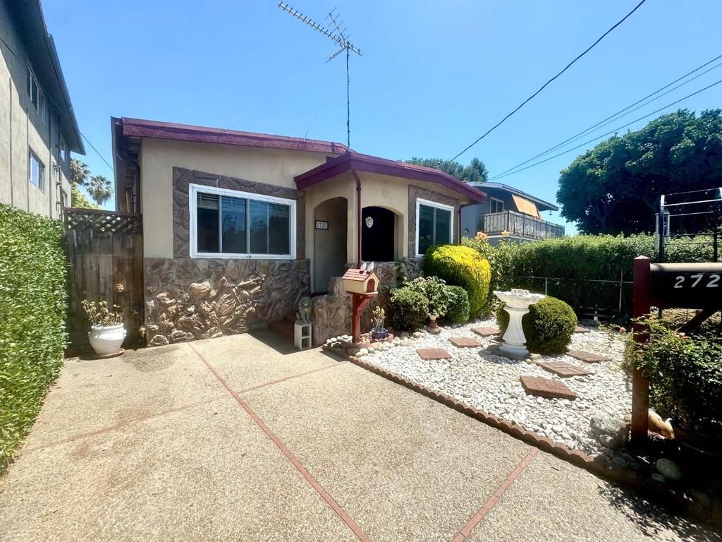 2727 Blenheim Avenue, Redwood City, CA 94063