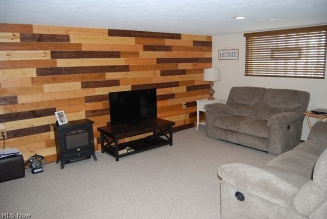 6453 Terre Drive, Brook Park, OH 44142