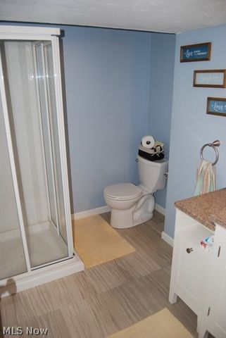 6453 Terre Drive, Brook Park, OH 44142