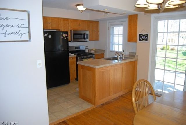 6453 Terre Drive, Brook Park, OH 44142