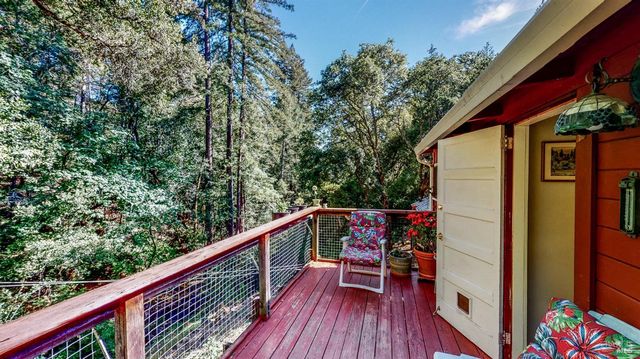 3240 Calistoga Rd, Santa Rosa, CA 95404