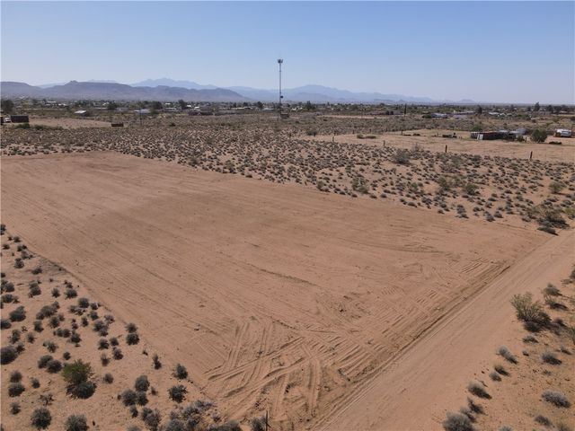 N2 Lot 14 N Hassayampa Road, Golden Valley, AZ 86413