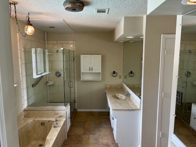 2226 Fall River Drive, Arlington, TX 76006