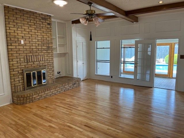 2226 Fall River Drive, Arlington, TX 76006