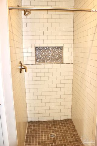 1003 E Texar Dr, Pensacola, FL 32503