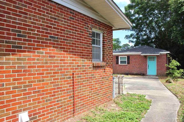 1003 E Texar Dr, Pensacola, FL 32503