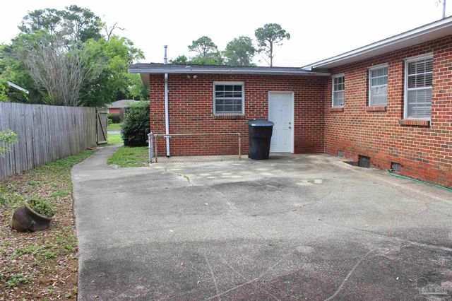 1003 E Texar Dr, Pensacola, FL 32503