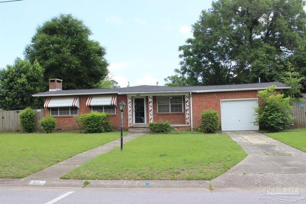 1003 E Texar Dr, Pensacola, FL 32503