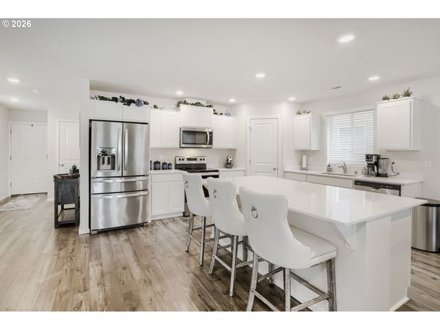 228 N 30TH Dr, Ridgefield, WA 98642