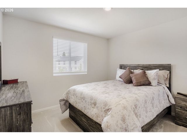 228 N 30TH Dr, Ridgefield, WA 98642