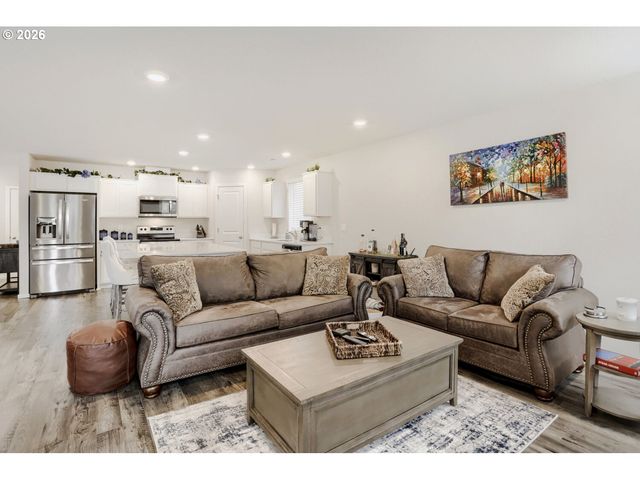 228 N 30TH Dr, Ridgefield, WA 98642