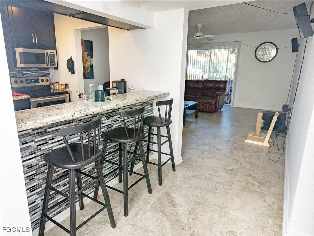 10772 La Placida DR 7-203, Coral Springs, FL 33065