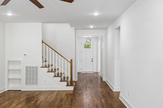 3824 Saunders Ave, Nashville, TN 37216