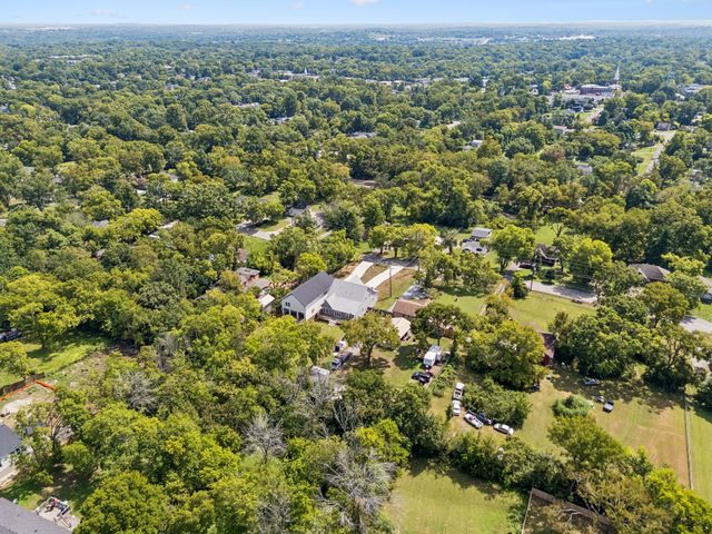 3824 Saunders Ave, Nashville, TN 37216