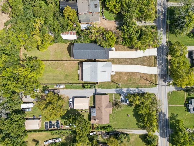 3824 Saunders Ave, Nashville, TN 37216