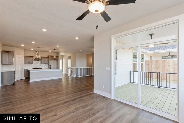 5718 NE Creek Ridge Drive, Ankeny, IA 50021