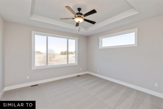 5718 NE Creek Ridge Drive, Ankeny, IA 50021