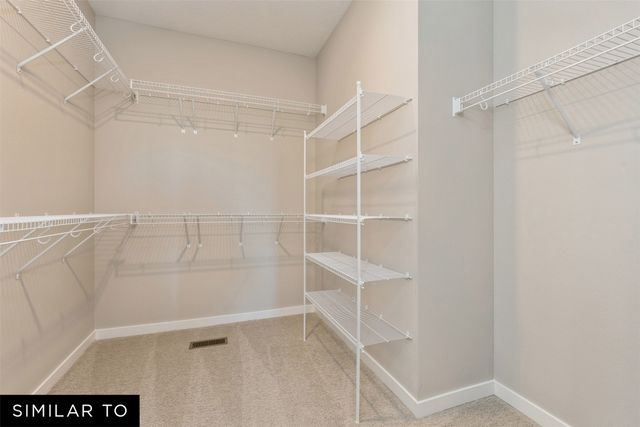 5718 NE Creek Ridge Drive, Ankeny, IA 50021