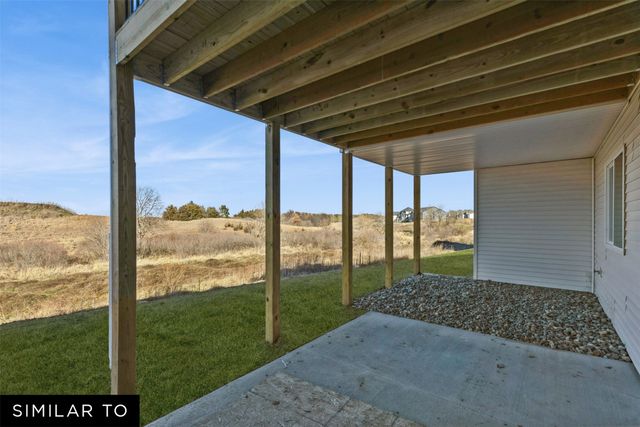 5718 NE Creek Ridge Drive, Ankeny, IA 50021