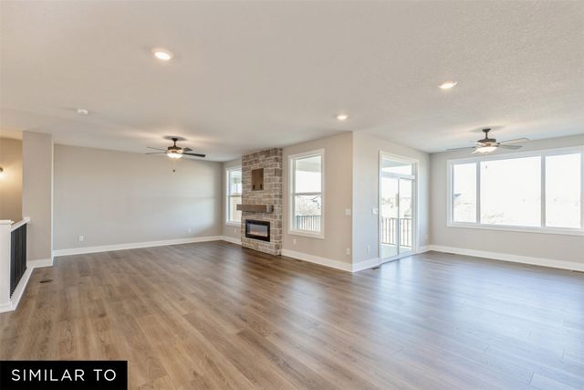 5718 NE Creek Ridge Drive, Ankeny, IA 50021